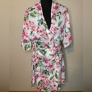 New Show Me Your Mumu flower robe